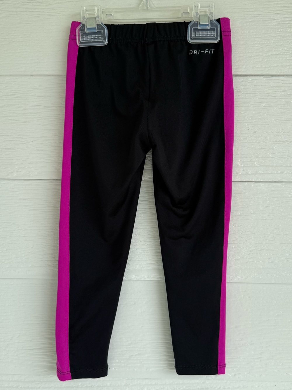 SET Nike Athletic Rainbow Logo Tee Black Pink Side Stripe Pants Girls Size 4-5 - Picture 9 of 15